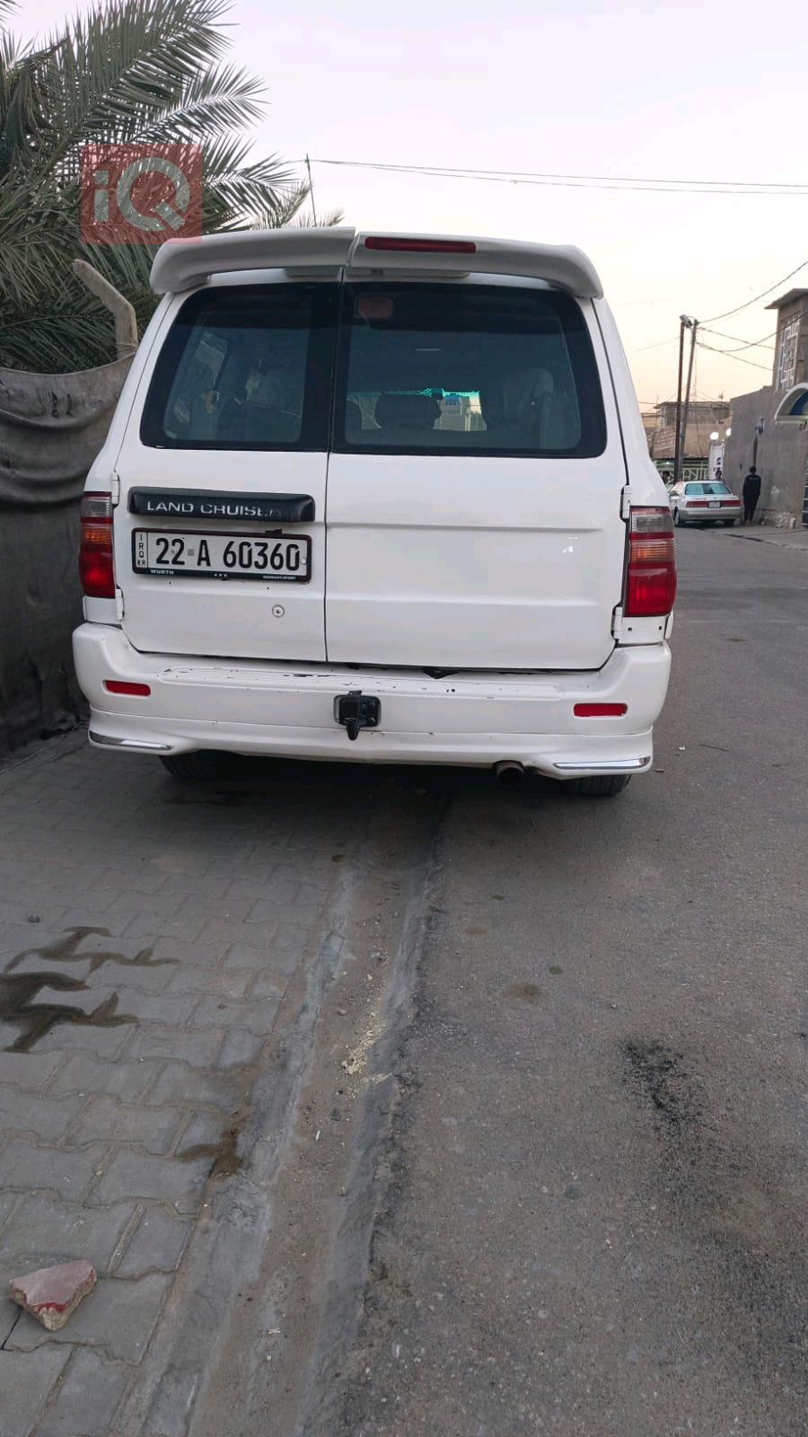 تۆیۆتا لاند کروزەر